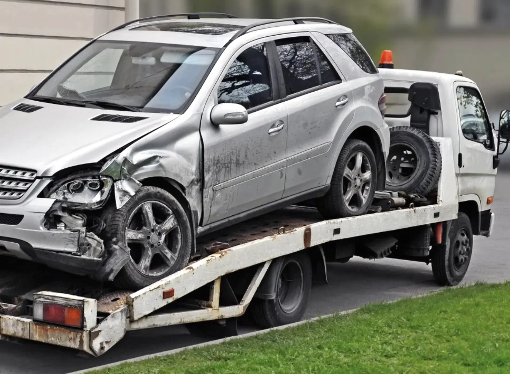 What types of vehicles can be removed